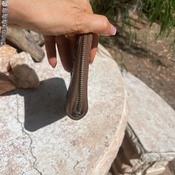 Balenciaga large zip around wallet - Picture 3 of 16